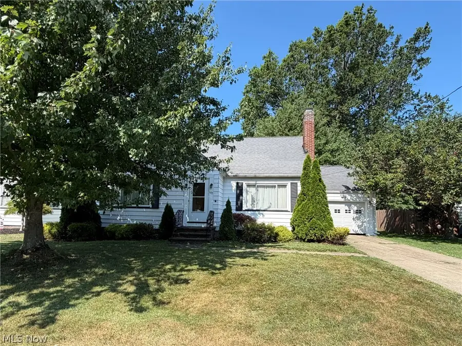 605 Allen Avenue, Ashtabula, OH 44004 - #2