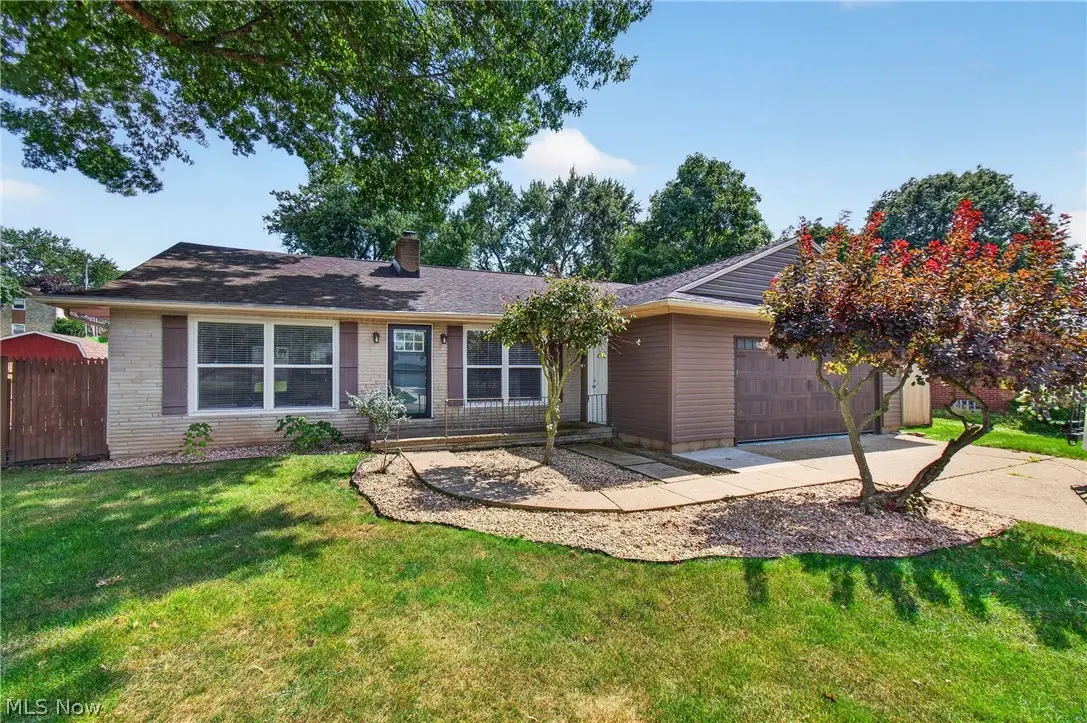 3321 Meadowwood Nw Street, Massillon, OH 44646 - #1
