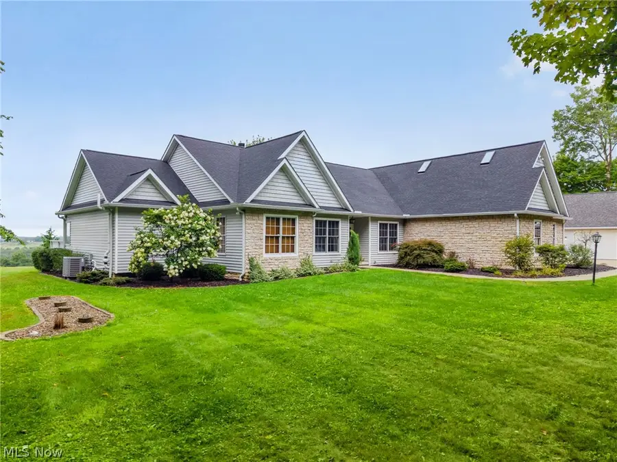 1029 Baird Se Avenue, Paris, OH 44669 - #2