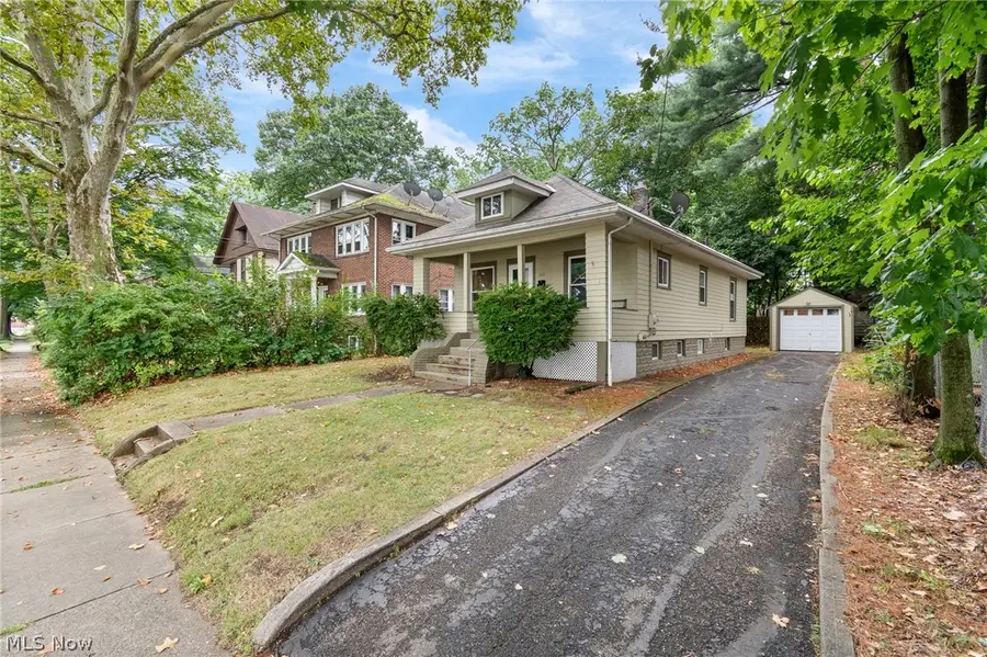 602 Blaine Avenue, Akron, OH 44310 - #2