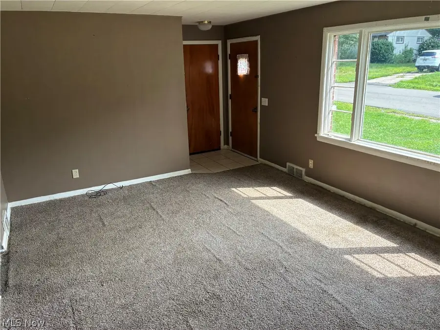 315 Gnau Sw Avenue, Massillon, OH 44646 - #3