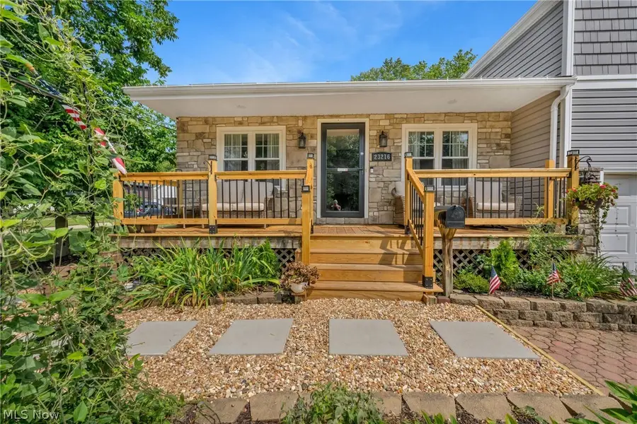 23216 Alexander Road, North Olmsted, OH 44070 - #2