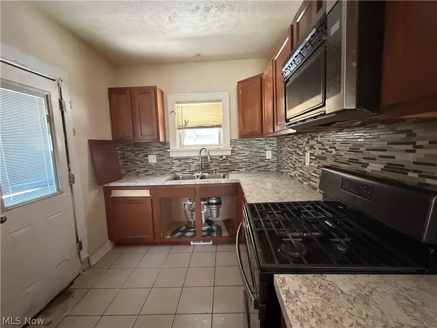 21443 Ball Avenue, Euclid, OH 44123 - #2