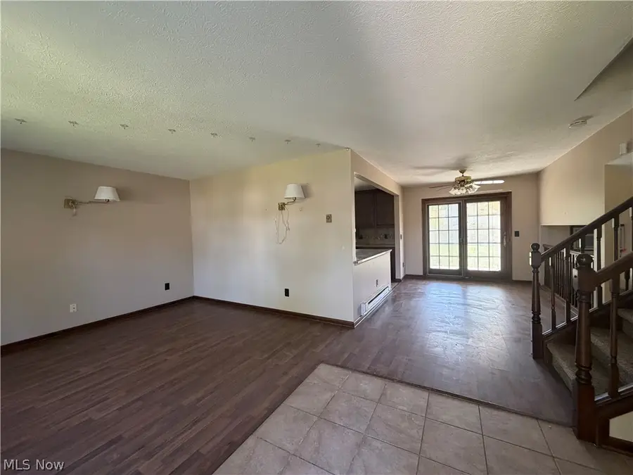 615 Bowling Green Circle, Elyria, OH 44035 - #2