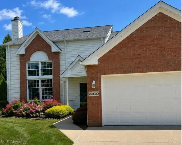 22420 Woodfield Trail, Strongsville, OH 44149