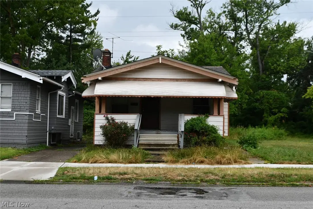 1582 E 133rd Street, East Cleveland, OH 44112 - #1