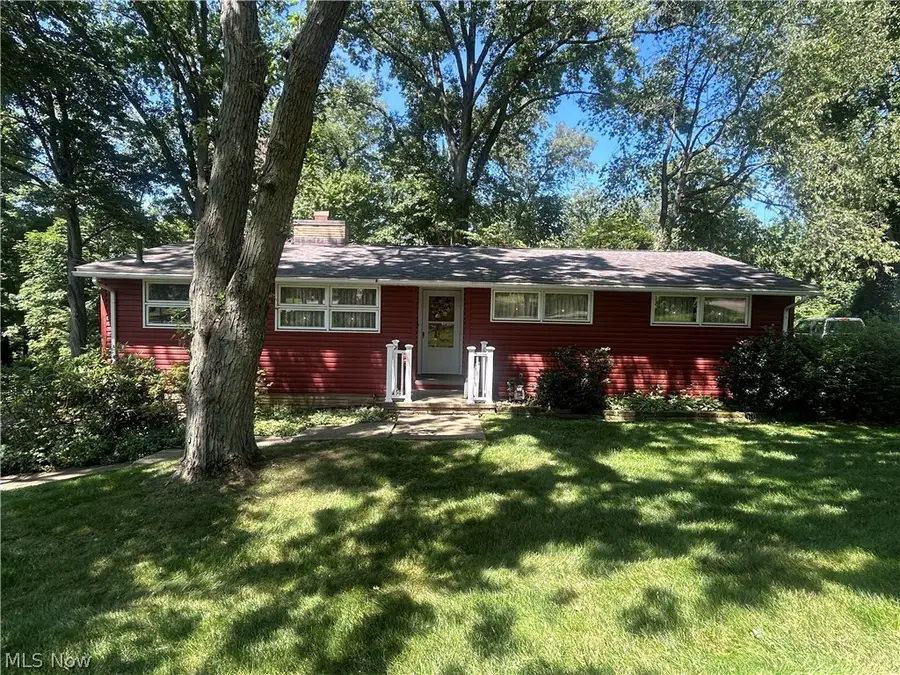 2305 Helena Nw Avenue, Massillon, OH 44646 - #2