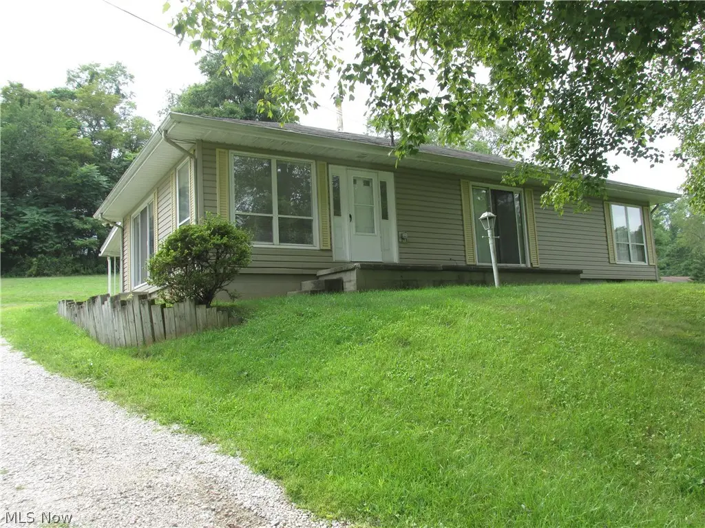 3916 Williamstown Pike, Williamstown, WV 26187 - #1