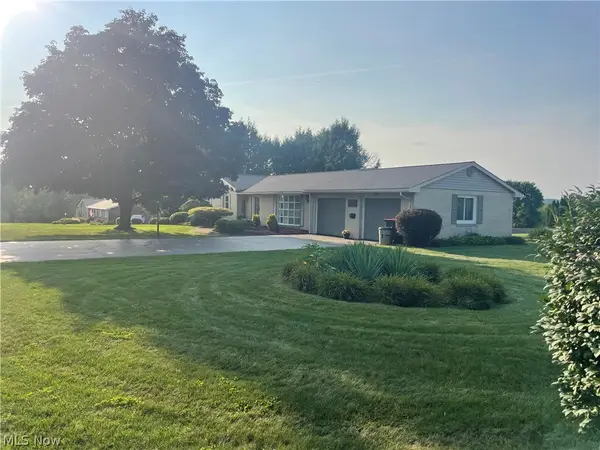 49261 S Park Circle, East Liverpool, OH 43920