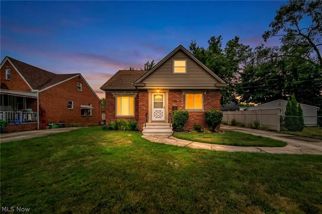 6284 Holburn Road, Parma, OH 44129 - #1