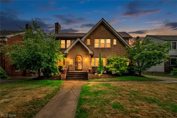 4589 S Hills Drive, Cleveland, OH 44109