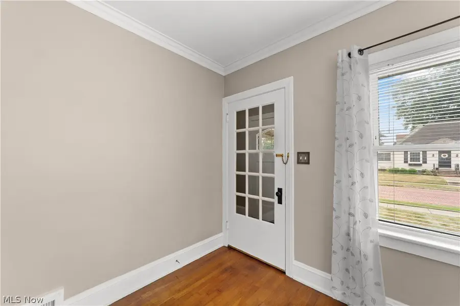 14602 Mitchell Avenue, Cleveland, OH 44111 - #3