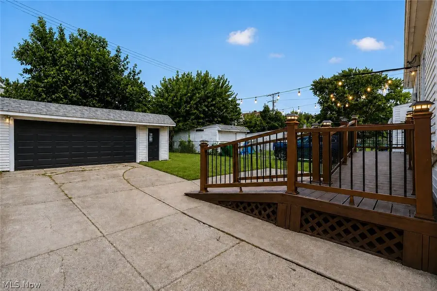 19701 Naumann Avenue, Euclid, OH 44119 - #3