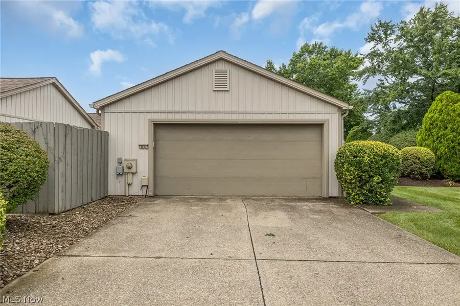 4812 Spruce Pine Way, North Ridgeville, OH 44039 - #2