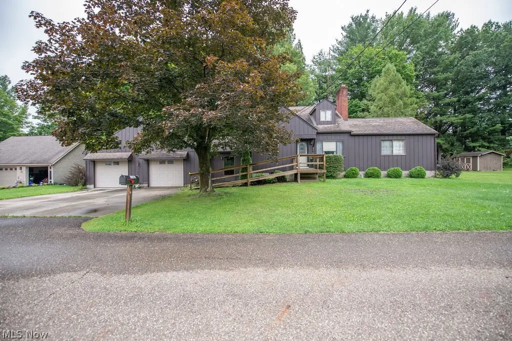 1182 Washington Sw Street, Sherrodsville, OH 44675 - #1