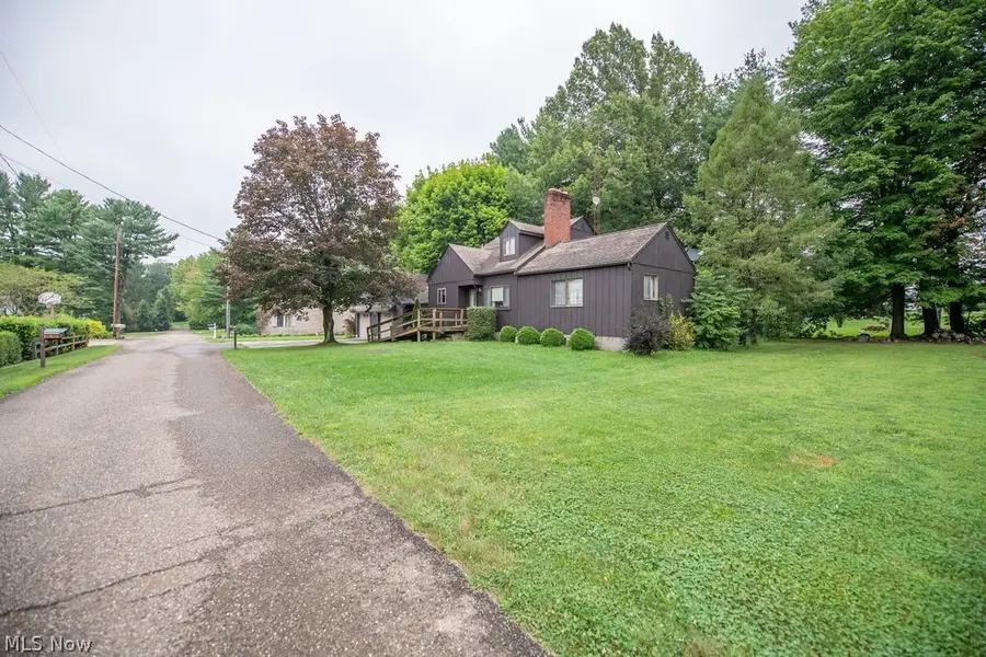 1182 Washington Sw Street, Sherrodsville, OH 44675 - #3