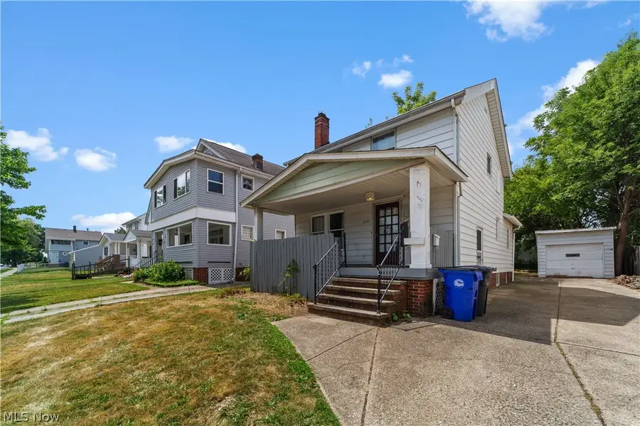 3576 W 135th Street, Cleveland, OH 44111 - #3