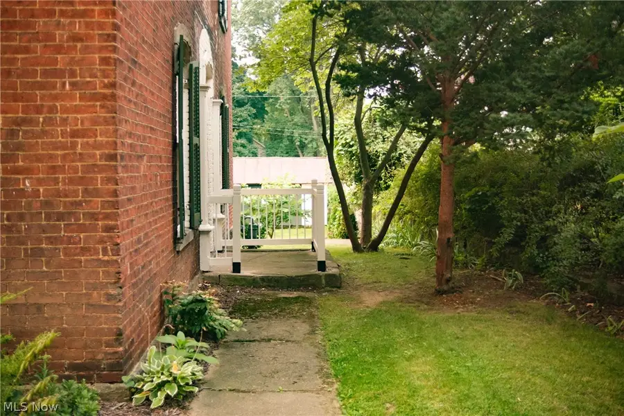 102 E Lamartine Street, Mount Vernon, OH 43050 - #2