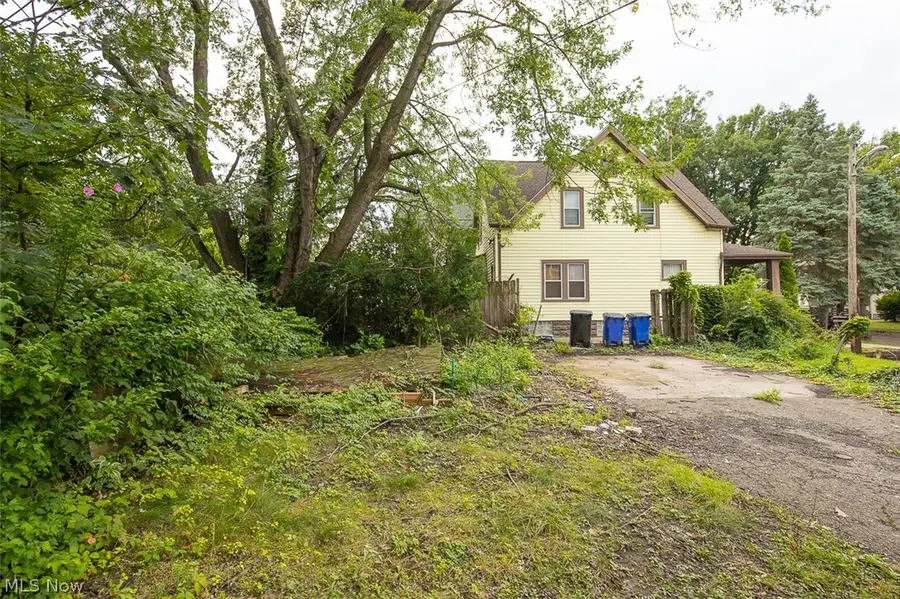3976 E 71st Street, Cleveland, OH 44105 - #3
