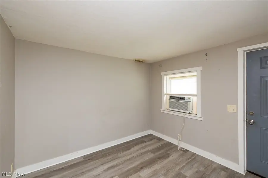 796 Lindsay Avenue, Akron, OH 44306 - #3