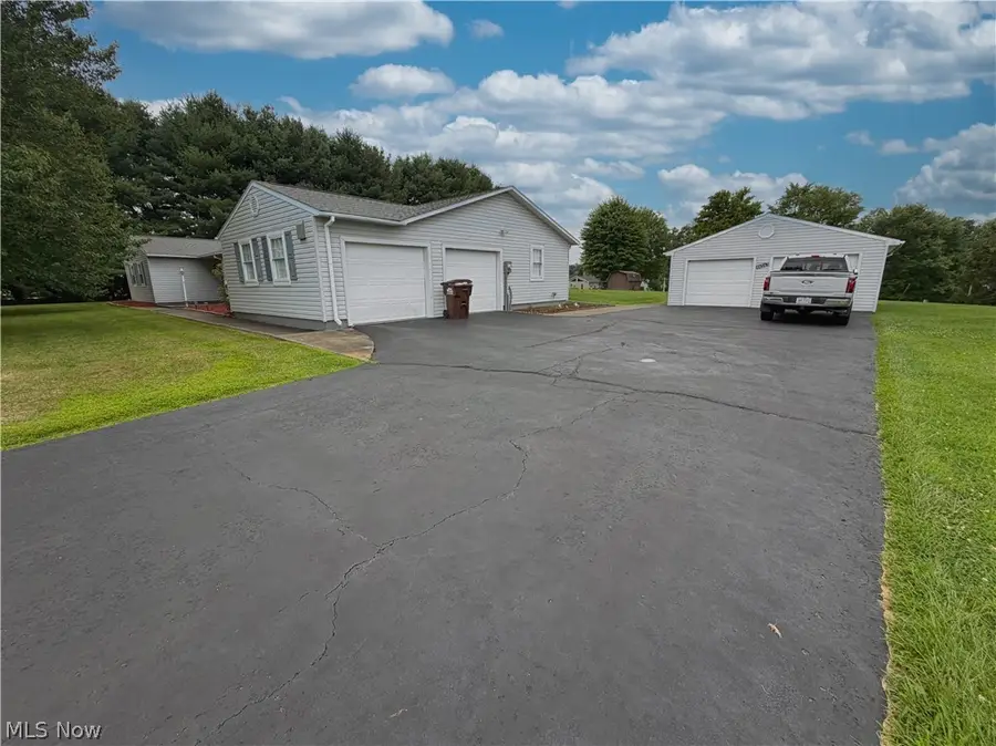 46567 Winston Drive, East Liverpool, OH 43920 - #2