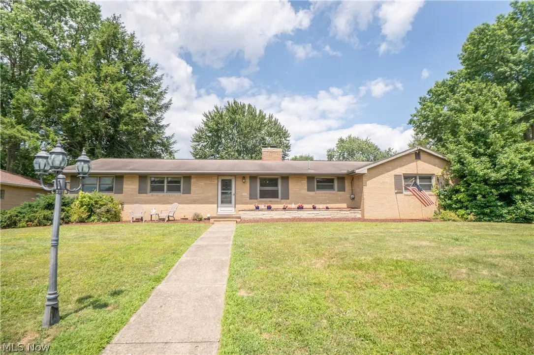 731 Bachtel Se Street, North Canton, OH 44720 - #1