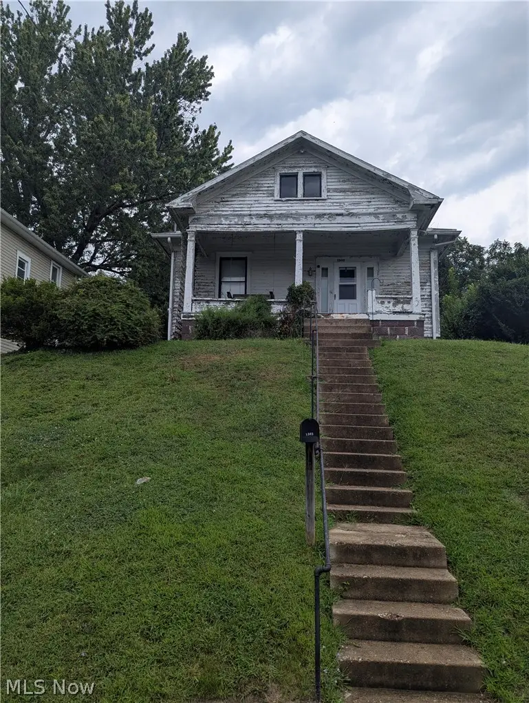 1903 Stewart Avenue, Cambridge, OH 43725 - #1