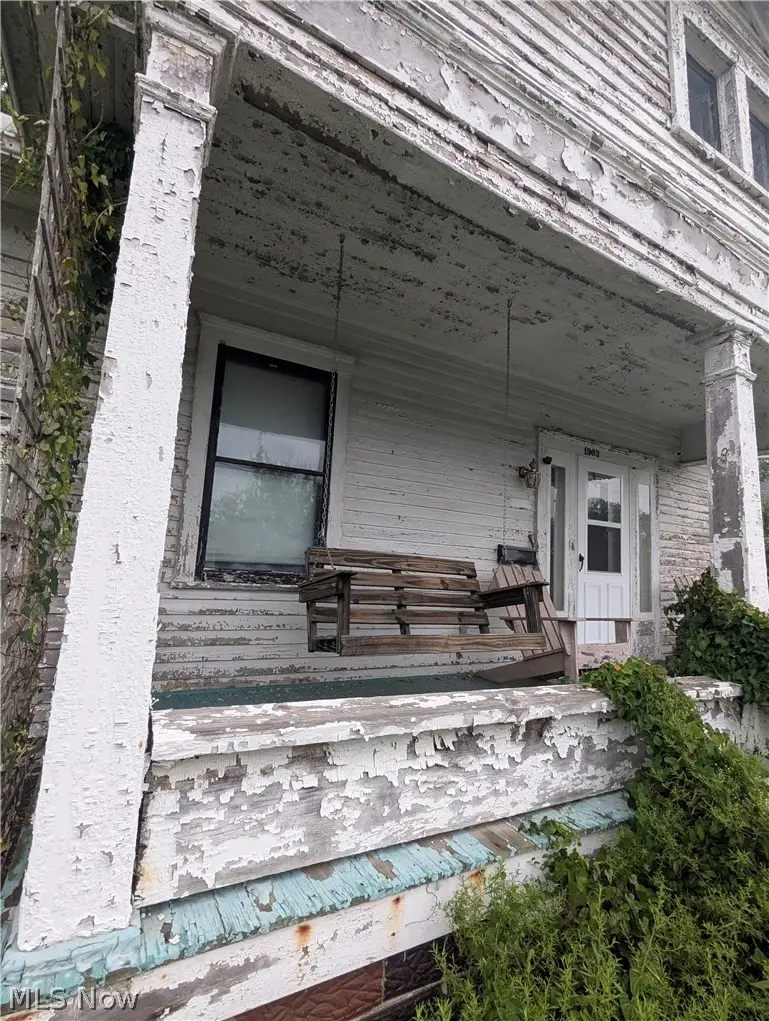1903 Stewart Avenue, Cambridge, OH 43725 - #2