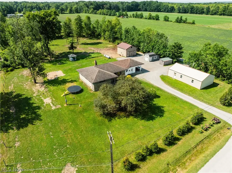 17881 Huntley Rd, Windsor, OH 44099 - #3