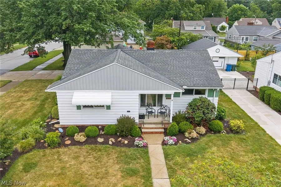 26742 Henry Road, Bay Village, OH 44140 - #2