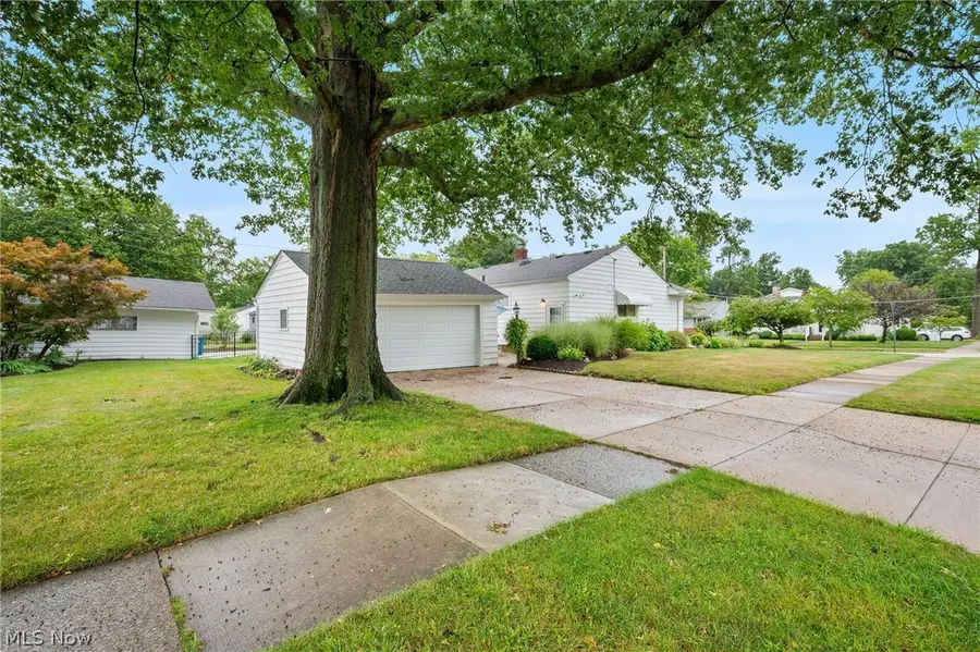 26742 Henry Road, Bay Village, OH 44140 - #3