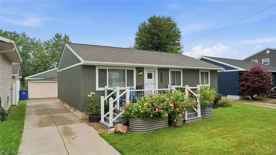4352 Sky Lane Drive, Cleveland, OH 44109 - #2