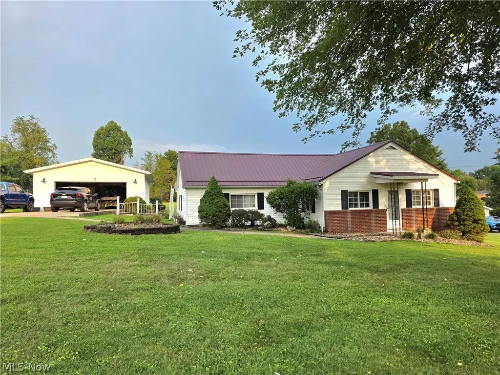 346 Island View Drive, Parkersburg, WV 26101 - #1