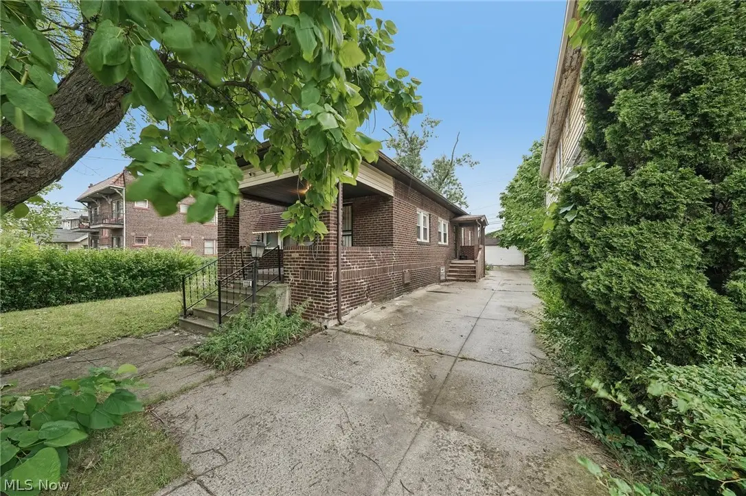 3339 E 139th Street, Cleveland, OH 44120 - #1