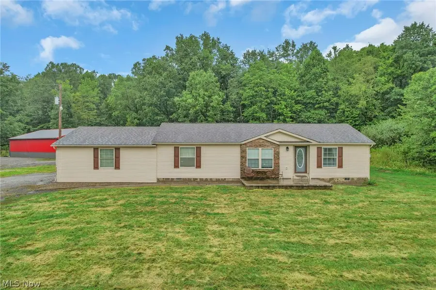 14090 Glenwood Ln, Cumberland, OH 43732 - #2