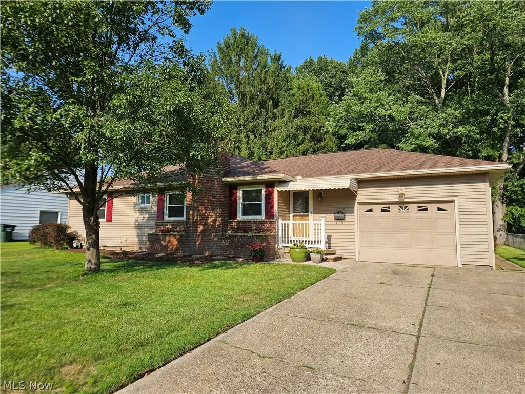 2819 Outlook Drive, Silver Lake, OH 44224 - #1