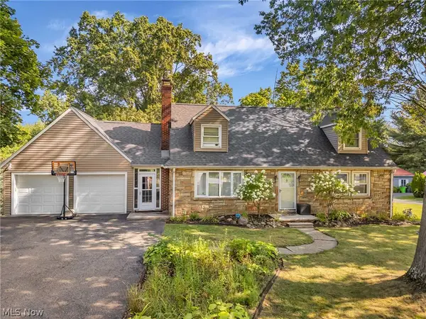 1159 E Robinson Avenue, Barberton, OH 44203