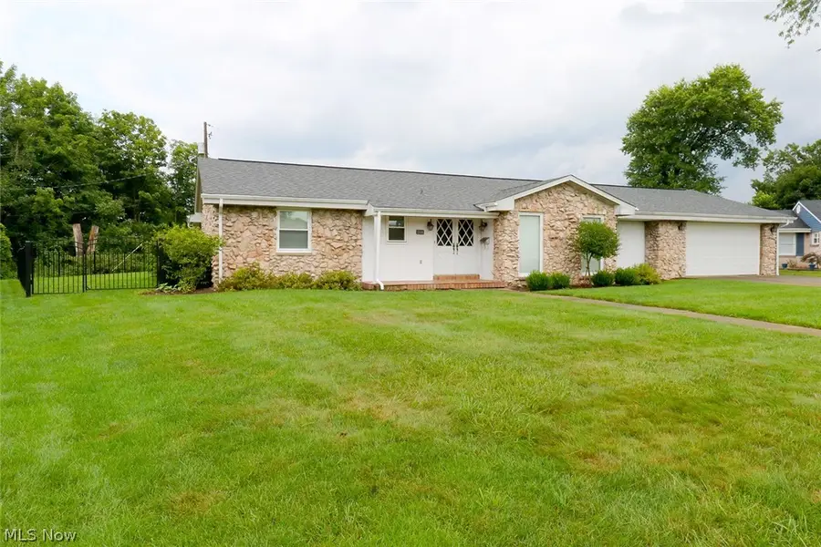 2306 Alexander W Manor, Steubenville, OH 43952 - #2