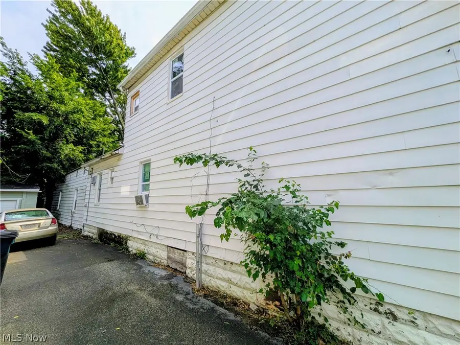 2217 W 104th Street, Cleveland, OH 44102 - #3