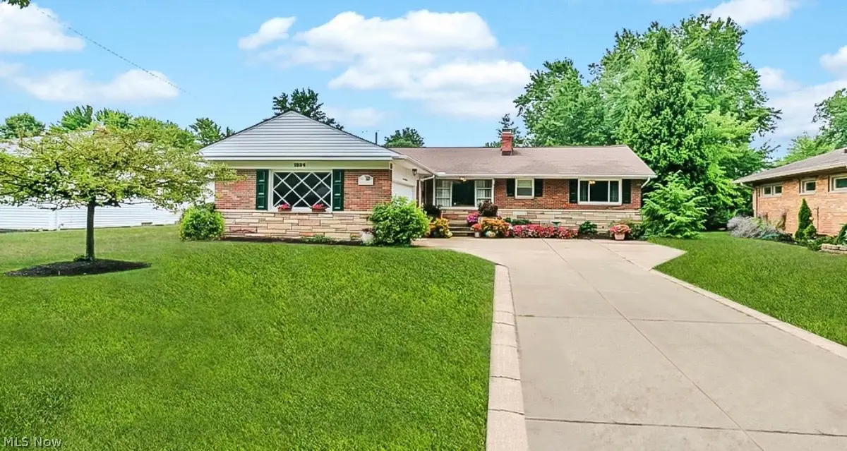 1934 Caronia Drive, Lyndhurst, OH 44124 - #1
