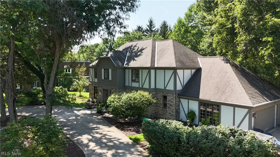 3554 Rolling Hills Drive, Pepper Pike, OH 44124 - #2