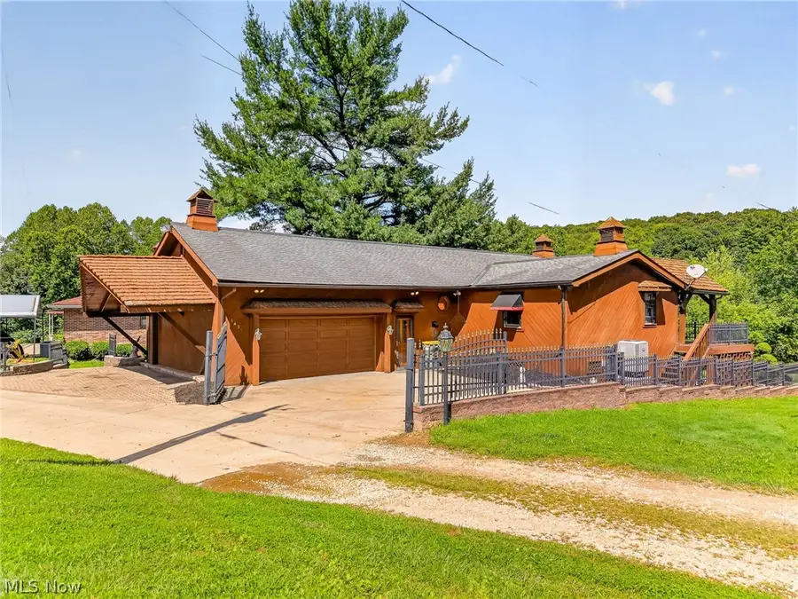 1436 Magnolia Sw Road, Dellroy, OH 44620 - #2