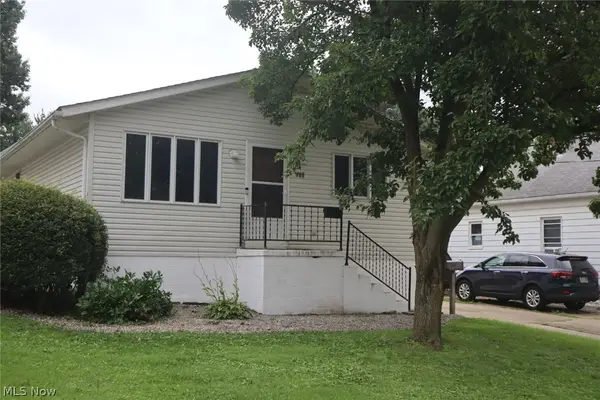 288 E Cassell Avenue, Barberton, OH 44203