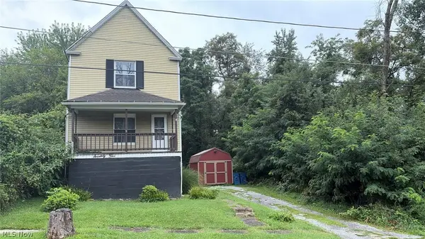 75 5th Street, Campbell, OH 44405