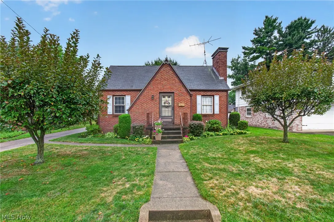 2014 32nd Nw Street, Canton, OH 44709 - #1
