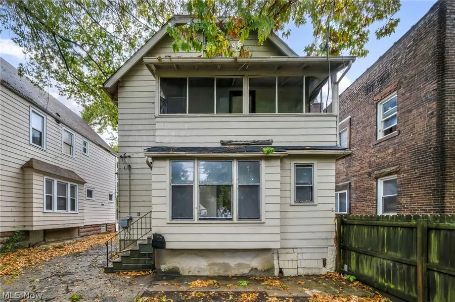 1677 Carlyon Road, East Cleveland, OH 44112 - #3