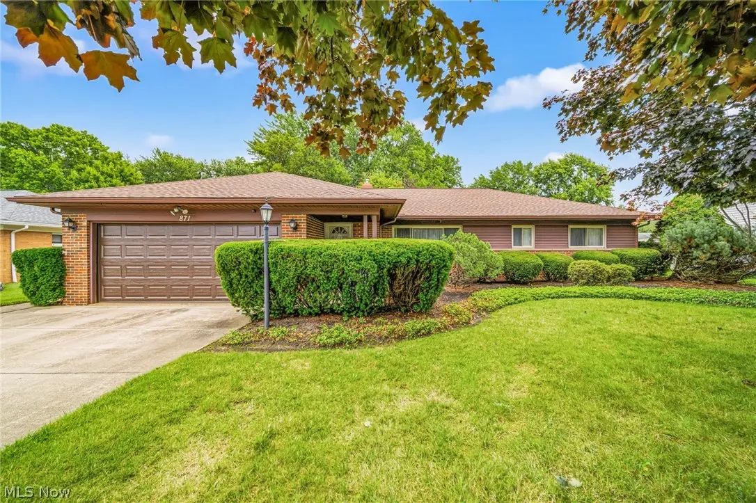 871 Cranbrook Drive, Highland Heights, OH 44143 - #1