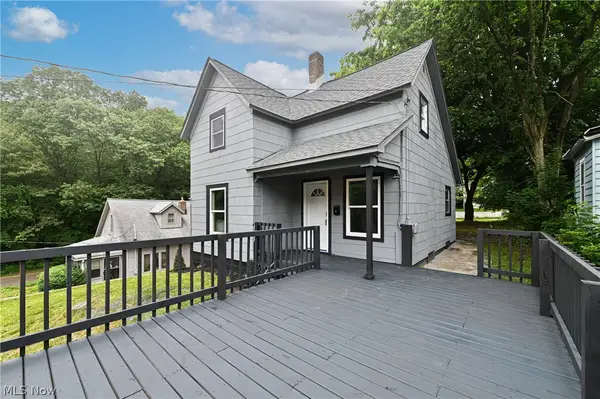49 Penfield Avenue, Akron, OH 44310