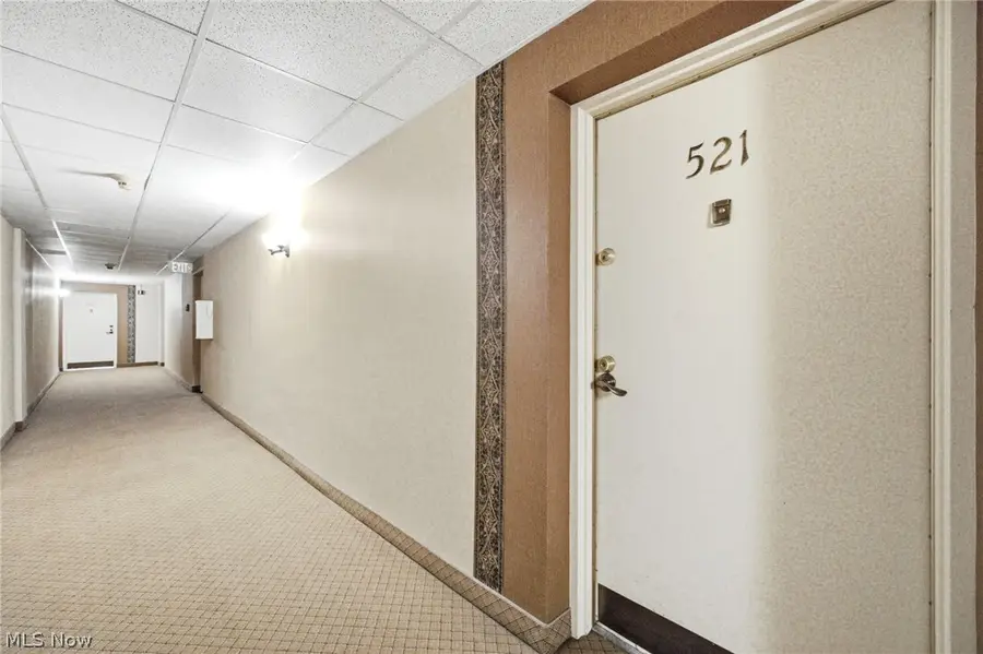 10301 Lake Avenue #521, Cleveland, OH 44102 - #2