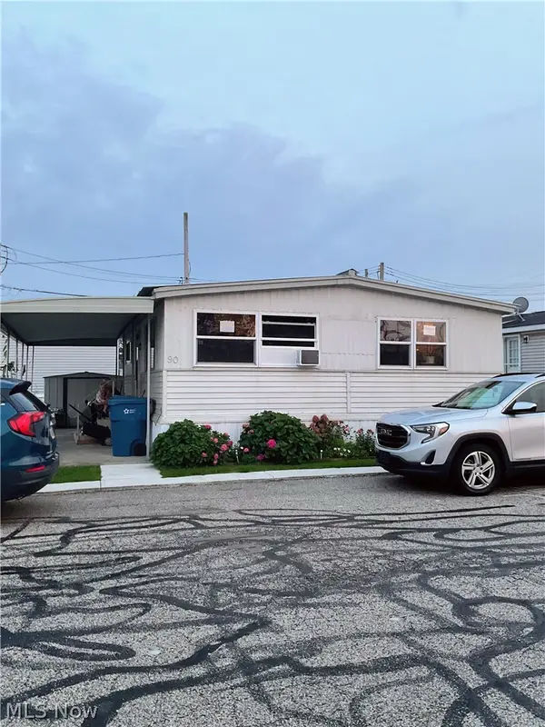 25021 Aurora Road #90, Bedford Heights, OH 44146